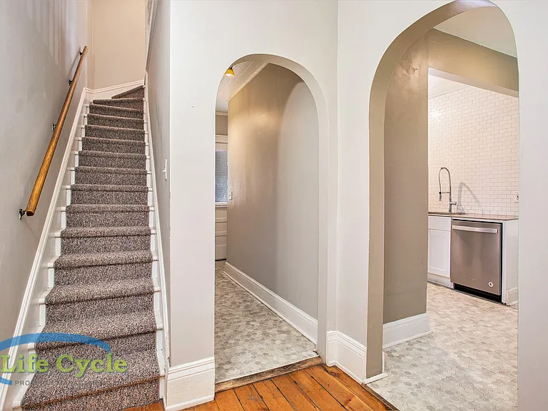 335 Washington St SE — Photo 20