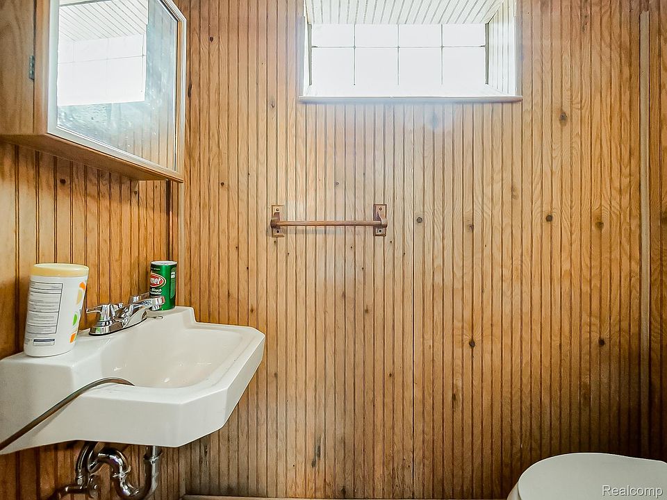 1545 Penistone Rd, photo 23
