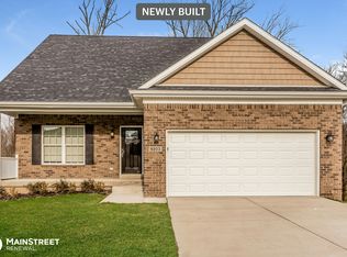 9203 River Trail Dr, Louisville, KY 40229