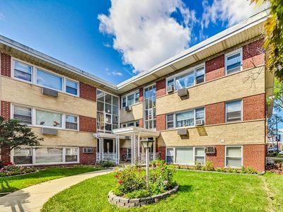 6357 W Addison St #2FNW, Chicago, IL, 60634