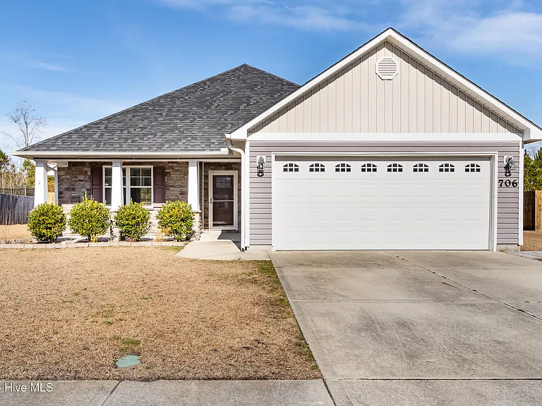 706 Ashley Meadow Ln — Photo 1