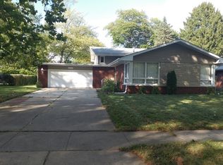 1319 Merrimac Pl, Aurora, IL 60506