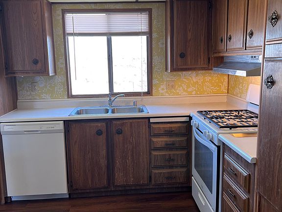 5th image of 221 Tulane Ave