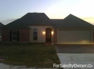 107 Gendarme Rd, Carencro, LA 70520