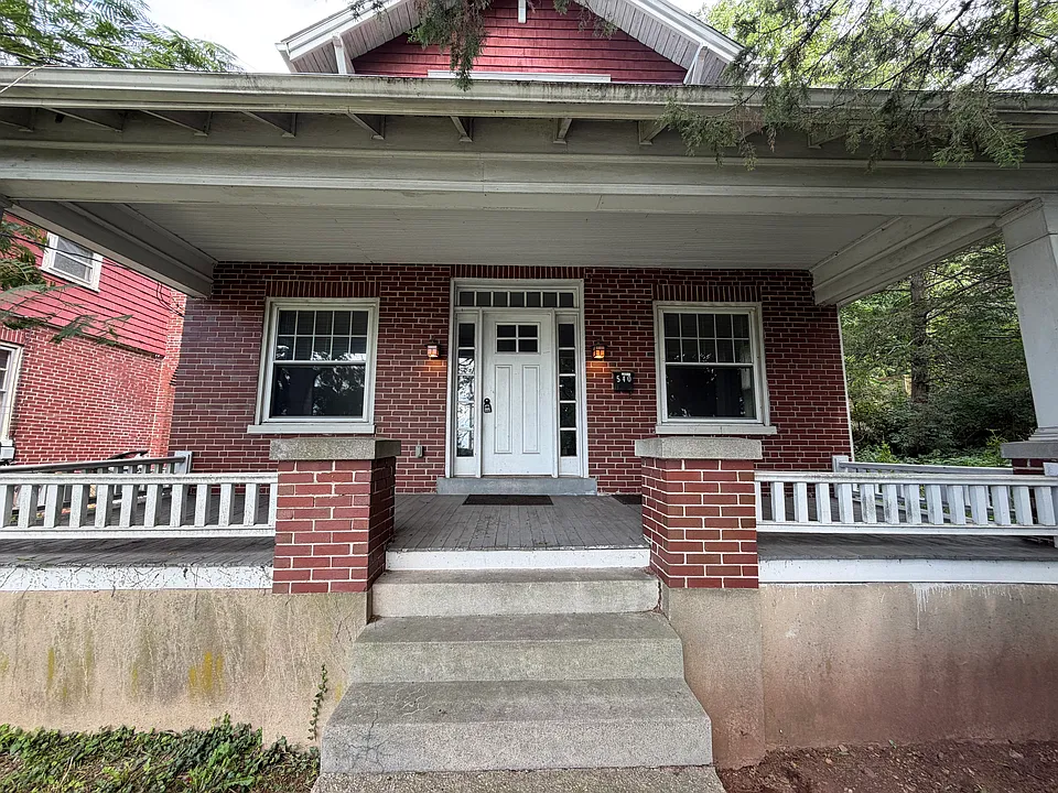540 E Main St