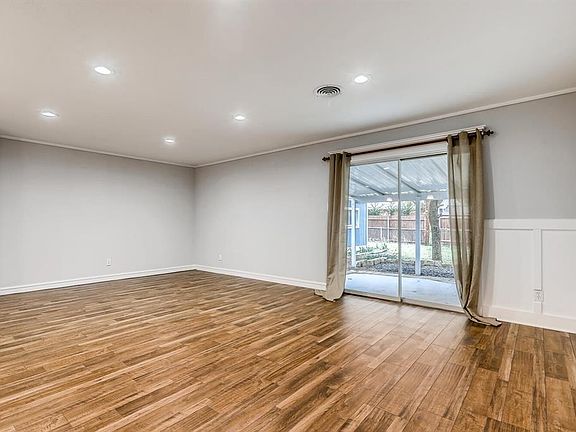 4th image of 157 Ravenswood Dr