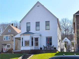 2075 Murray Hill Rd, Cleveland, OH 44106