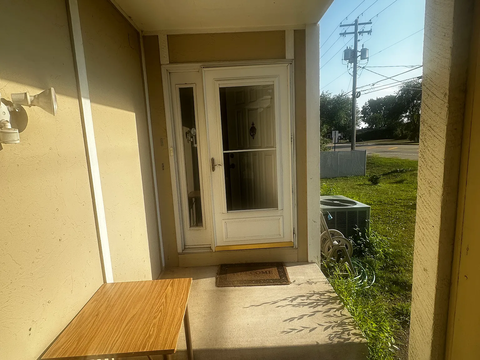 1 bed, 1000 sqft, $1,050 — Photo 2