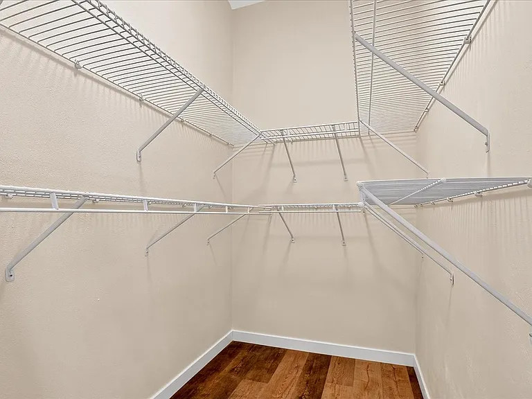 208 Coral Dr — Photo 21