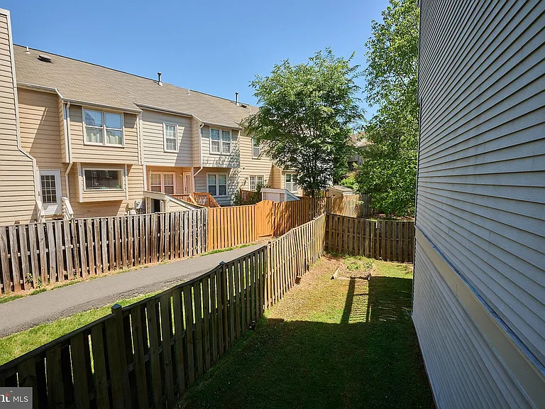 46760 Hobblebush Ter — Photo 33