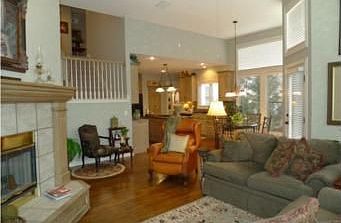 5th image of 8017 Clearwater Dr