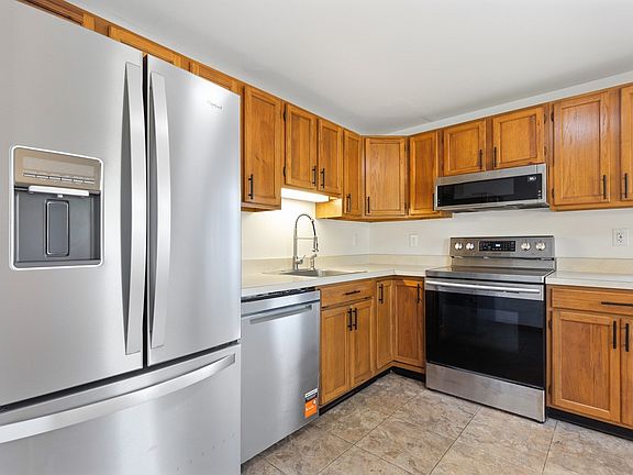 2nd image of 11 Colantha Ave