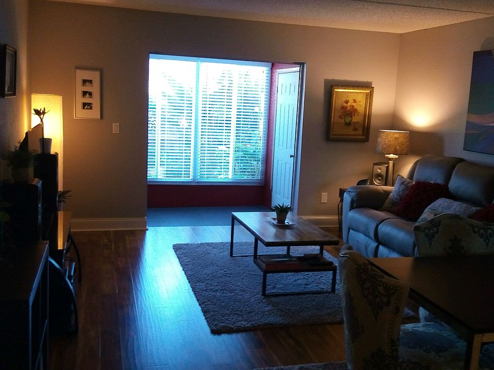 1st image of 2839 Somerset Park Dr APT 103