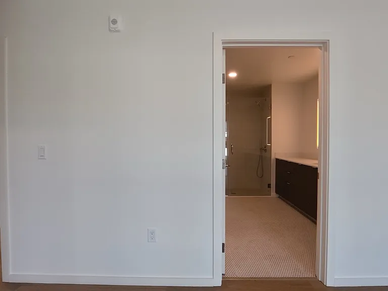 5119 Colfax Ave #202 — Photo 22