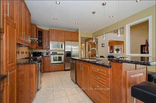 30 Masters Green Cres — Photo 14