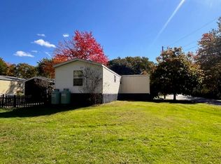 16 Cedar St, Exeter, NH 03833