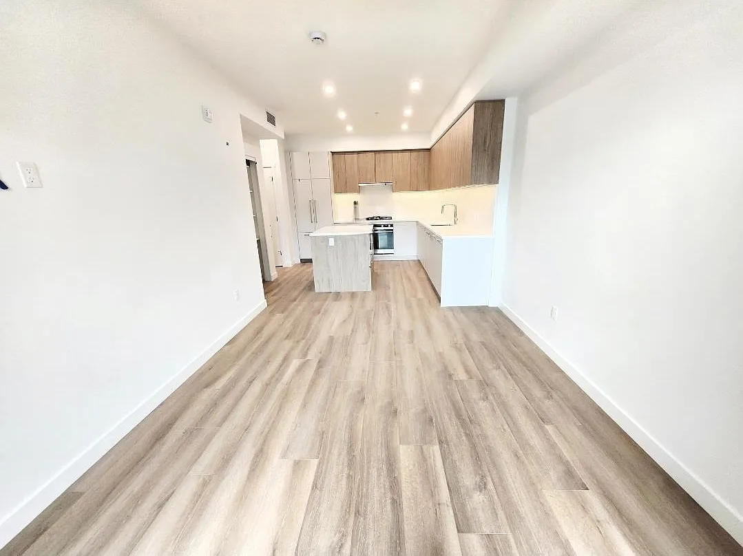 2 bed, 860 sqft, $2,850 — Photo 3