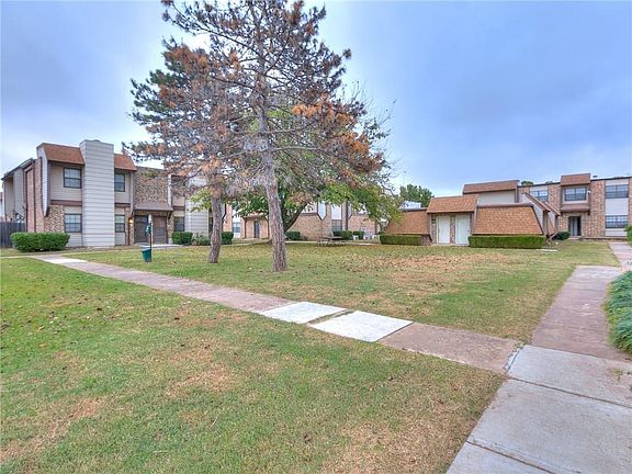 3rd image of 401 12th Ave SE APT 229
