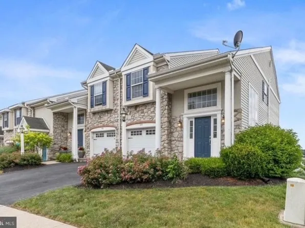777 Oakleaf Ln, Harrisburg, PA 17111