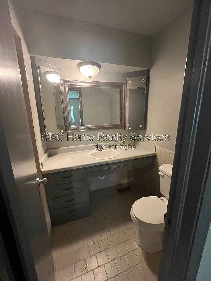 2 bed, 2.0 bath, 1200 sqft, $1,200 — Photo 4
