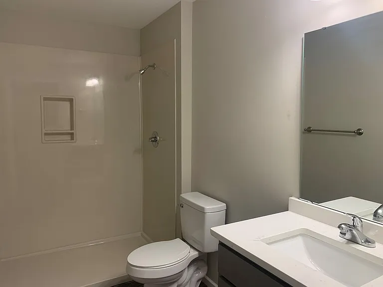 121-127 Stone Ct — Photo 11