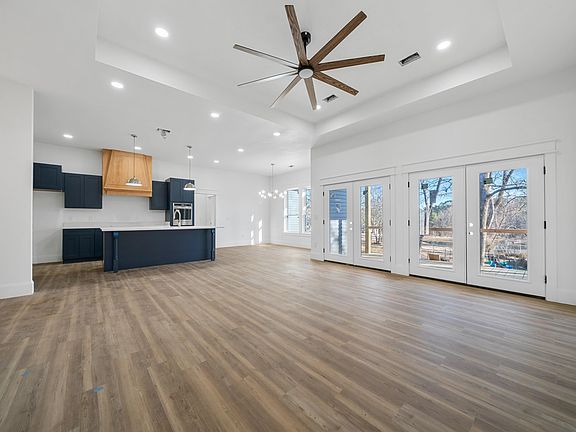 4th image of 144 Skyline Dr