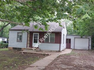 1906 SE Michigan Ave, Topeka, KS 66607