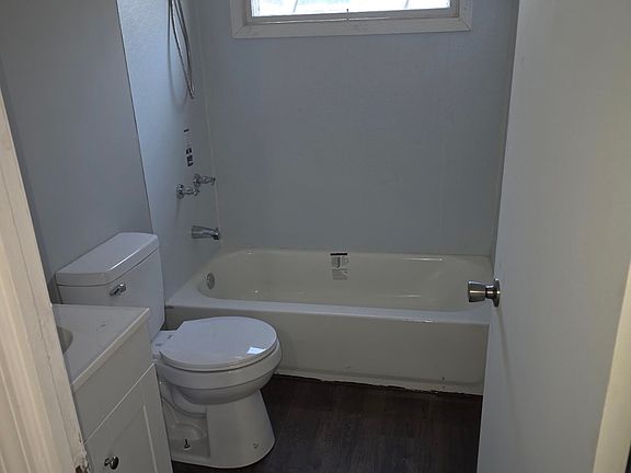 4th image of 35 Kaydon Dr