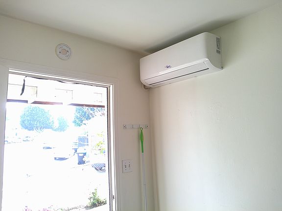 4th image of 445 S Garfield Ave APT B