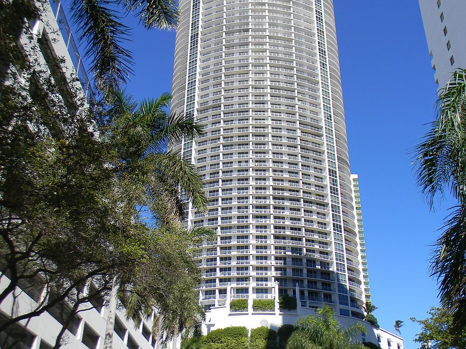 1st image of 1750 N Bayshore Dr APT 2508