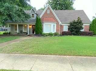 434 Pine Grove Dr, Collierville, TN 38017
