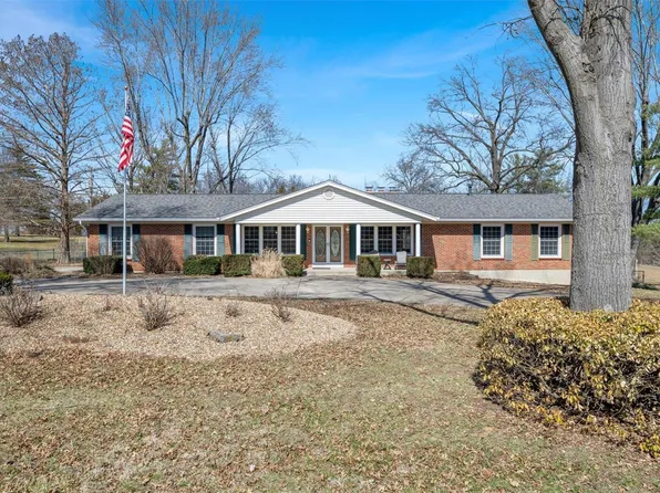 3121 Darryl Dr, Foristell, MO 63348