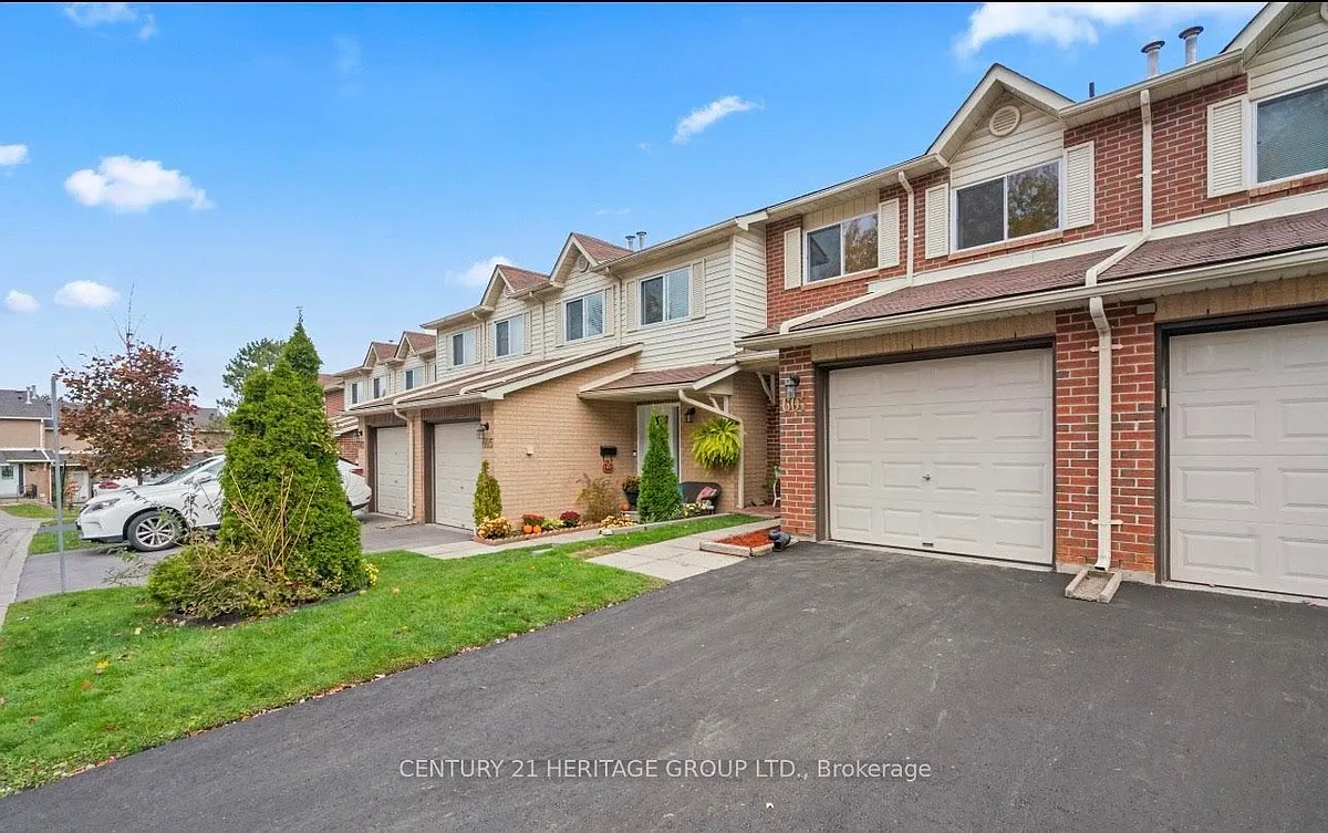 Building Photo - 607 Gibney Cres