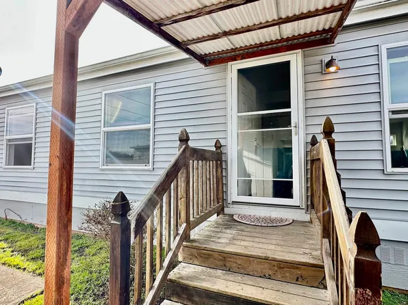 5422 Portland Rd NE Unit 117, Salem, OR 97305