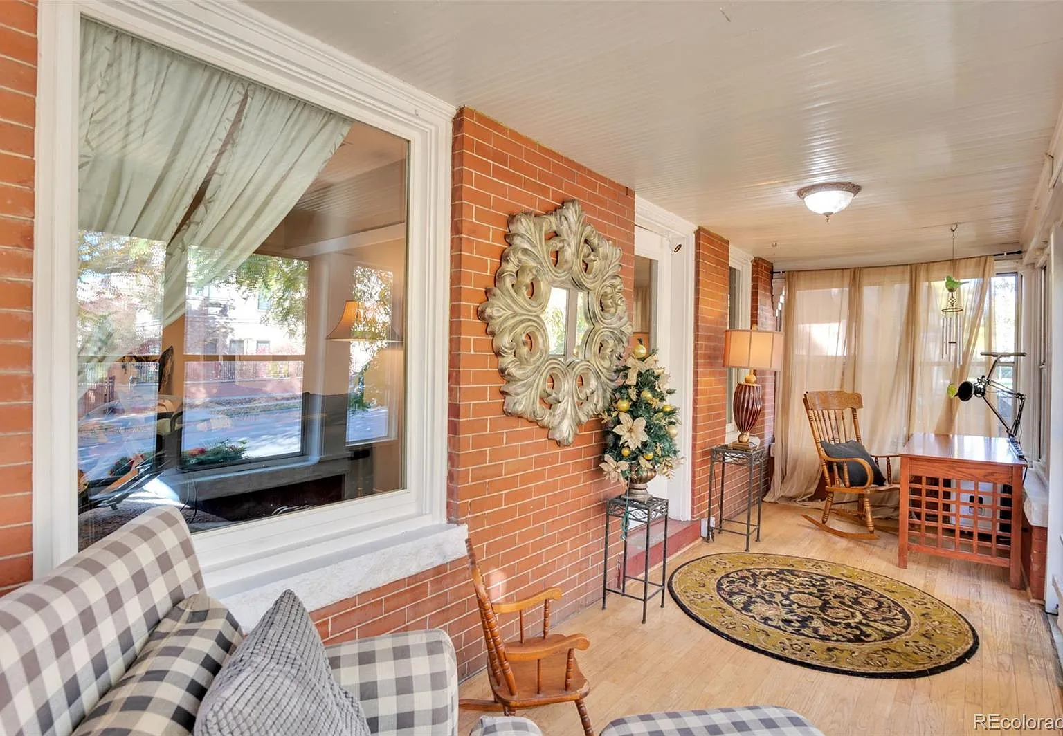 4 bed, 2.0 bath, 2278 sqft, $4,900 — Photo 3
