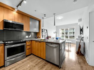 733 W 14th St #307, North Vancouver, BC