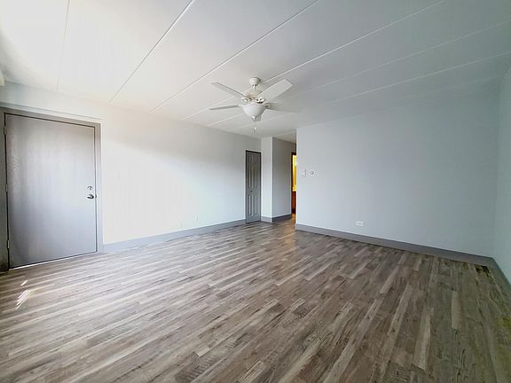 4th image of 13951 Leonard Dr APT 1S