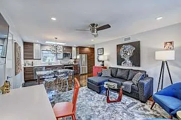 510 Queens Rd — Photo 45