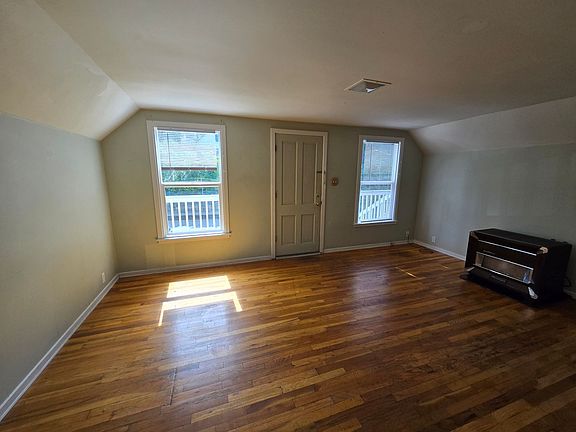 4th image of 132 Race St #A