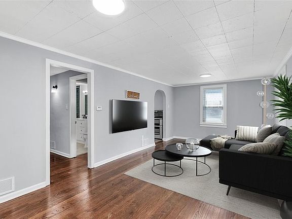 4th image of 3701 Freeman Ave