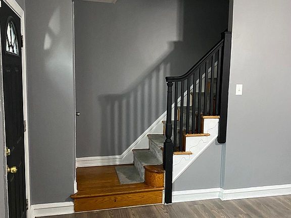 3rd image of 1116 E Cheltenham Ave
