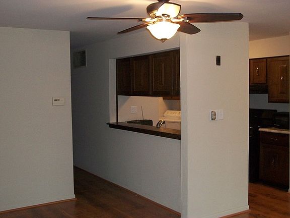 4th image of 8314 Portsmouth Dr Unit D