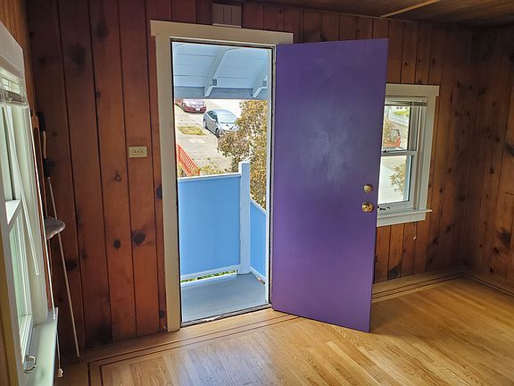 2nd image of 500-502 Russia Ave