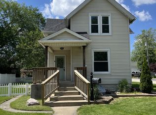 337 N Hickory St, Manteno, IL 60950