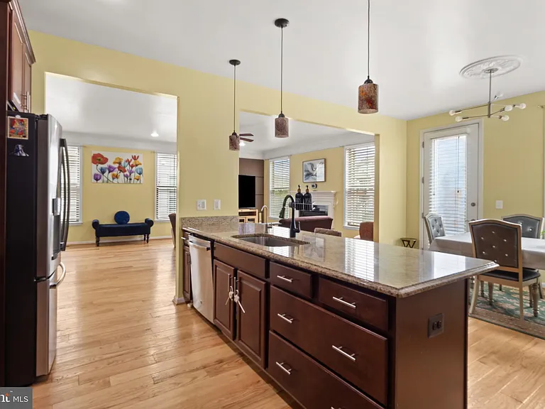 24839 Somerby Dr — Photo 23