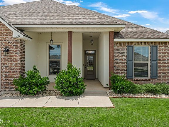4th image of 133 Saint Edmunds Way