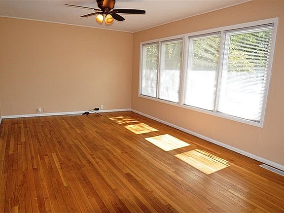 2nd image of 620 Elm Dr