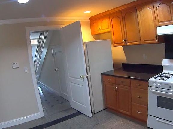5th image of 1450 19th Ave Fl 1