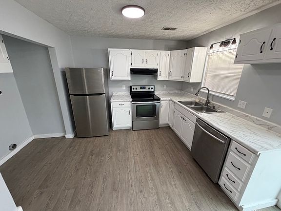 4th image of 111 Norwood Dr