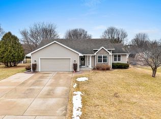 2553 Jake Dr, New Franken, WI 54229